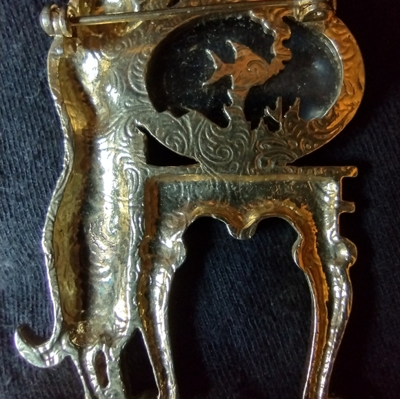 Cat brooches by 3 designers - Picture 11 of 11